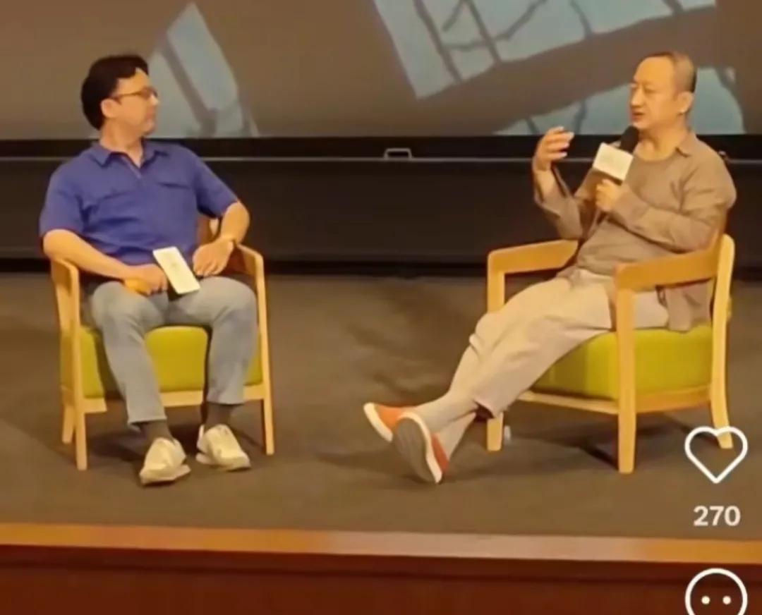 导演韩杰内涵王俊凯，见人说人话见鬼说鬼话。昨晚在《hello，树先生》特别放映活