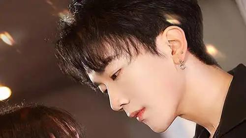 <资源分享>久99精品传奇网站免费17c完整版免费看资源，宝刀未老的英雄豪杰，会在剧中书写怎样的传奇