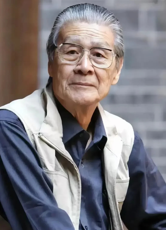 老了以后，才知道
1. 舅舅再不好，也比叔叔亲。
2、姨再不好，也比姑姑亲。 