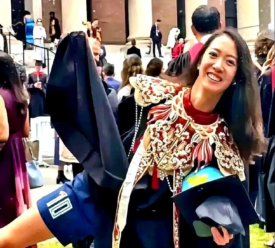 不过现在好多事都这样 有些人的起点就是别人的终点 就拿申请学校来说 光是一封推荐