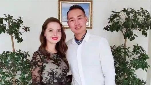 跨国姻缘：山西钢琴师为乌克兰岳母征婚，一段充满温情的跨文化故事