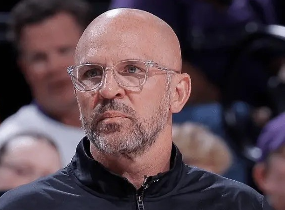 NBA也是江湖，不只是好好打球，还有人情世故。独行侠主帅基德很有可能因为自己的立