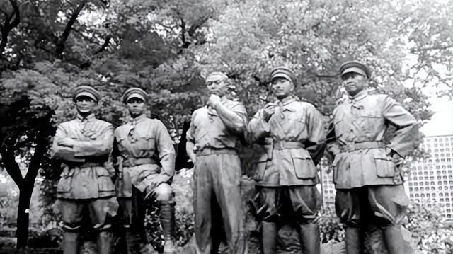1957年南昌起义领导人排名，朱德大为不满：怎么能把我排到第二？