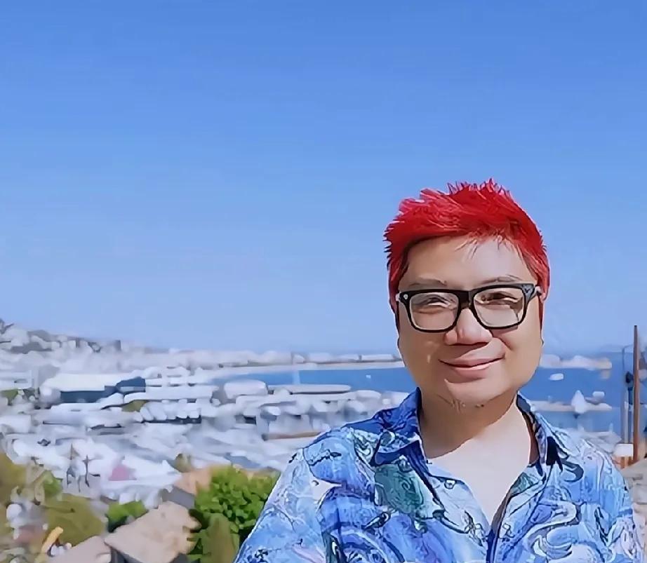 田海蓉将起诉程青松，因其未经同意晒聊天记录导致她被网暴。
田海蓉否认与于相识，并