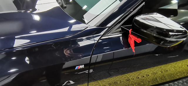 325Li耀夜
没有一个男孩子能逃得过3系的诱惑
十几岁的时候就很喜欢3系
可惜