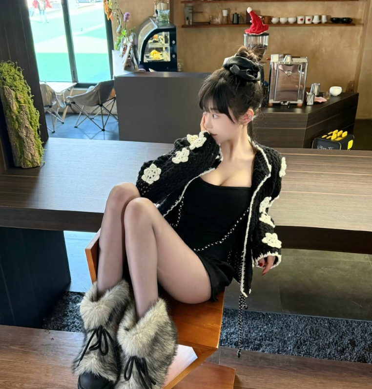 自曝与多名男星有染，司晓迪Rosie长相清纯，身材有料，眼神灵动，家境还优越，属