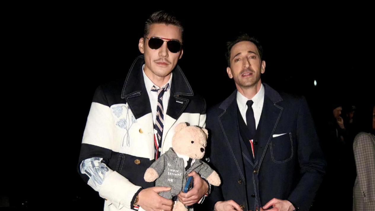 突发！54岁胡兵深夜@瞿颖 ！写情书称呼亲爱的，网友：这是官宣？