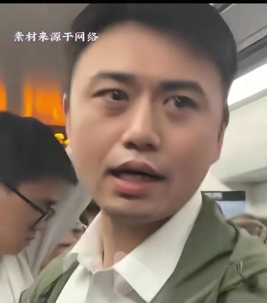做错事，就要承担后果。发你照片怎么了？还有愽主出来替猥亵女性的流氓说话。也就是现