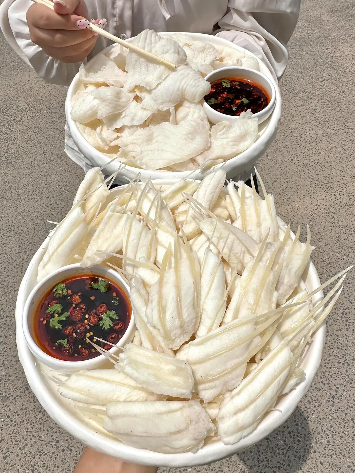 这诱人的经典菜来自哪里？有认识的吗，求名称
