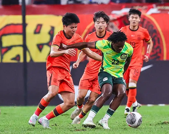 U23国足力战澳大利亚、韩国、乌兹别克斯坦保持不败，已经跻身亚洲一流强队行列。