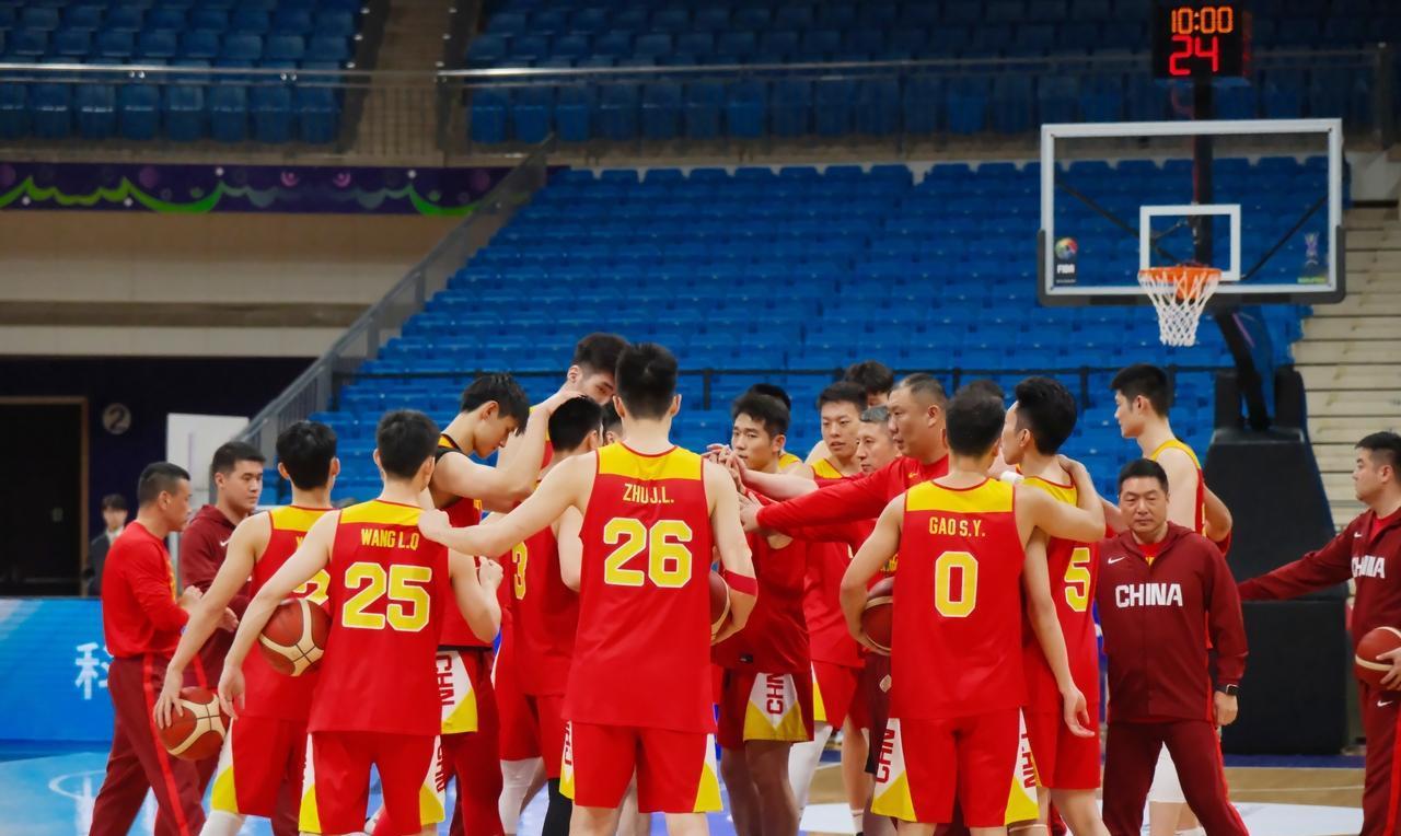 30:22，中国男篮3分开了，不然挺难办1、男篮逐渐男足化的特征非常明显，球队组