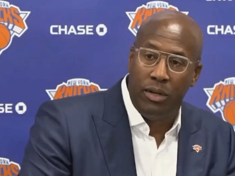 这布朗也是神人一个。
十年主教练生涯，他两次获得最佳教练荣誉，仅次于尼尔森、莱利