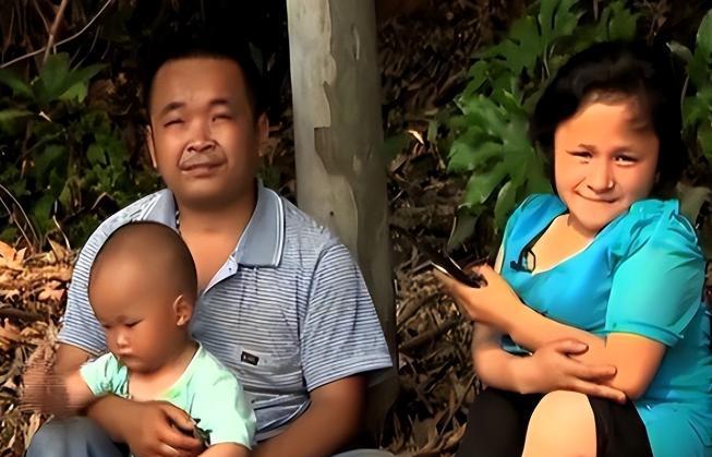 2018年，一对残疾夫妇意外撞坏了一辆价值百万豪车，面对2万多元的赔偿，夫妻俩恳
