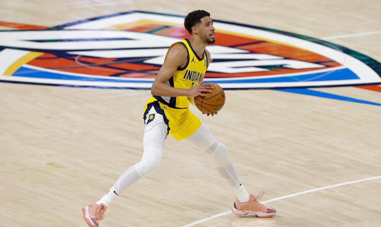 还能有奇迹吗？？？步行者落后18分！哈利魔法失灵了！
NBA总决赛G2，步行者半