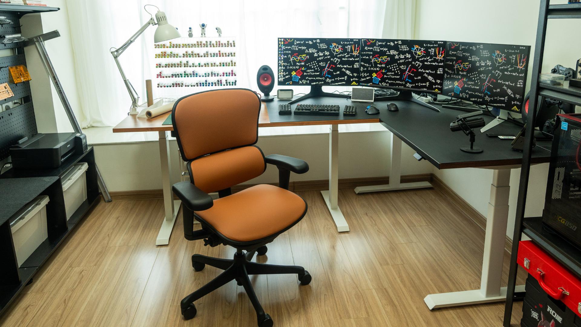 保友金豪b雄鹰开箱Show! 坐多了网面，换个皮质人体工学椅试试