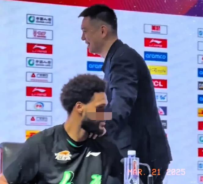 辽宁老乡许利民没能赢，杨鸣指定能赢上海，北京在上海都翻车了，辽宁不容有失，把客场