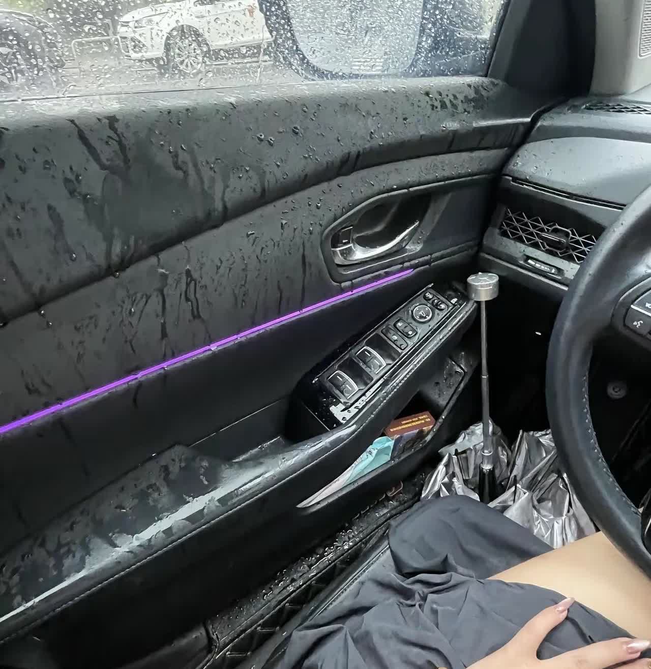 下雨天真是心疼车！