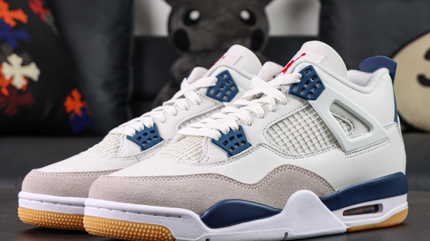 Nike SB x Jordan Air Jordan 4 "Navy"联名款 白蓝