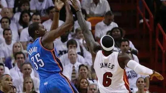 NBA下赛季揭幕战詹杜库鸭梨出战！