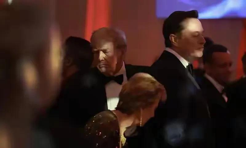 美国滥施关税遭全球一片反对，特朗普发动的关税世界大战结局会是怎么样？
在全球经济
