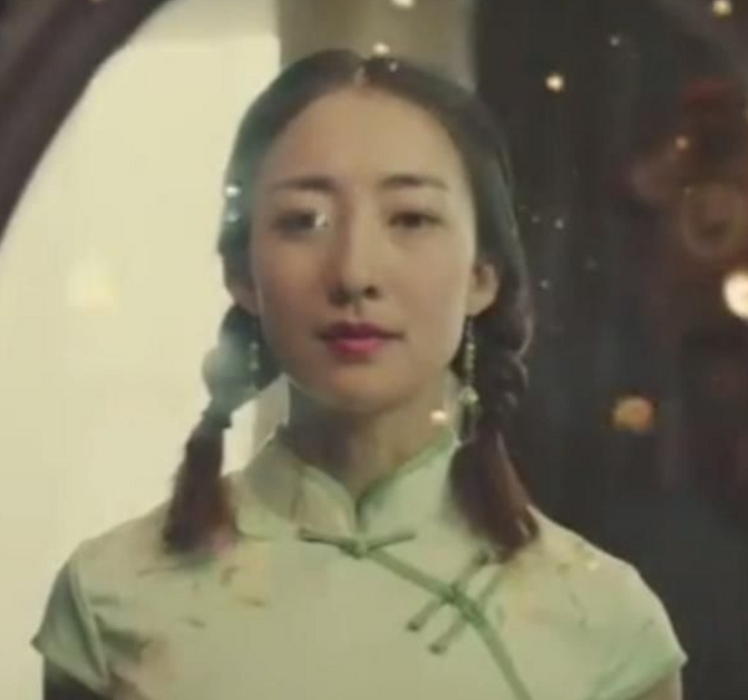 1926年张宗昌霸占陈佩瑜，新婚夜将她扔滚烫炕上折磨