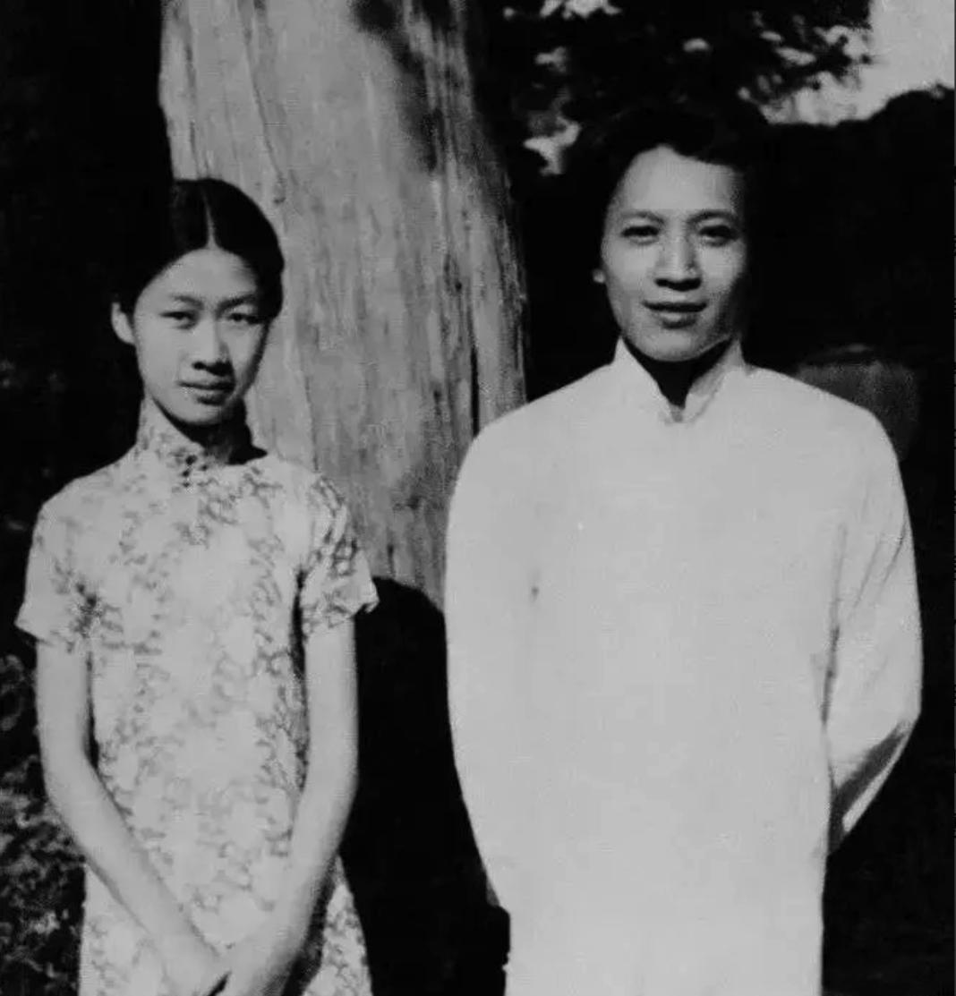 1933年，钱钟书追求燕大校花赵萝蕤，可赵萝蕤却完全不感冒。她看上的，是个一穷二