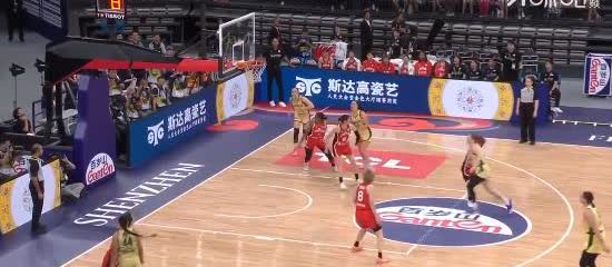 靠精准三分球投死中国女篮的日本队，面对澳大利亚女篮就显得没有一点办法，为什么呢？