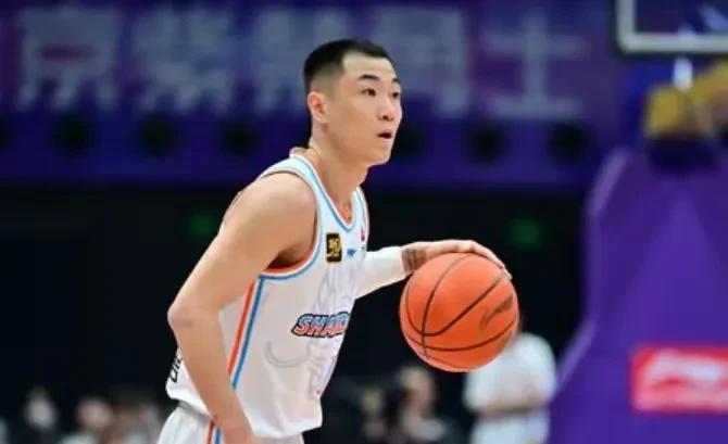 季后赛被横扫！高诗岩尽力了
山东队84-93不敌北控队，被北控队以下克上横扫出局