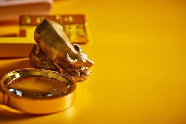 股市暴跌真相:女博士揭秘‘假摔’与‘真跌’的五大信号