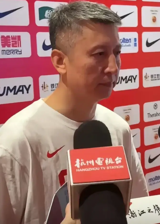 这理由完全站不住脚？

郭仕强说周琦和杨瀚森未打内线球员轮换不足，带多一名内线李