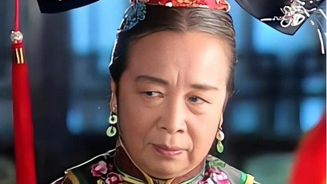 "容嬷嬷"李明启现状曝光，60平老屋捐尽积蓄，子女成教授活成清流