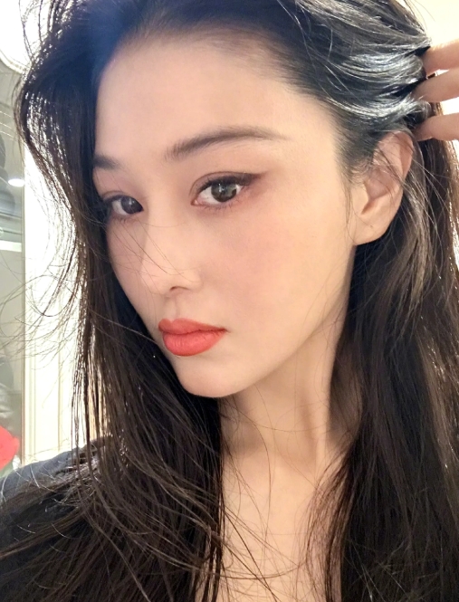 被张馨予分享的日常笑疯了，万万没想到张馨予私底下竟然是个搞笑女。

昨天张馨予发