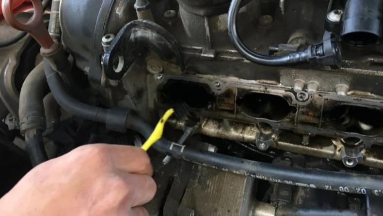 被4S店劝着清积碳？别傻了！只有这种积碳有用，其他都是白折腾