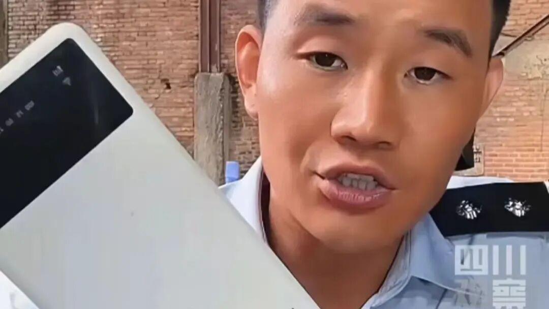 嘎子哥警服带货，这是在踩法律红线！