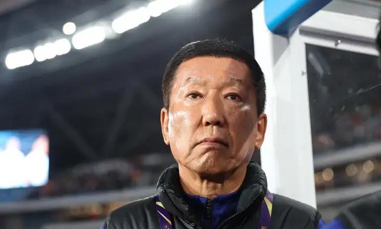 山东泰山让前国脚宿茂臻接替崔康熙！山东泰山成绩糟糕，崔康熙压力山大，中超12轮山