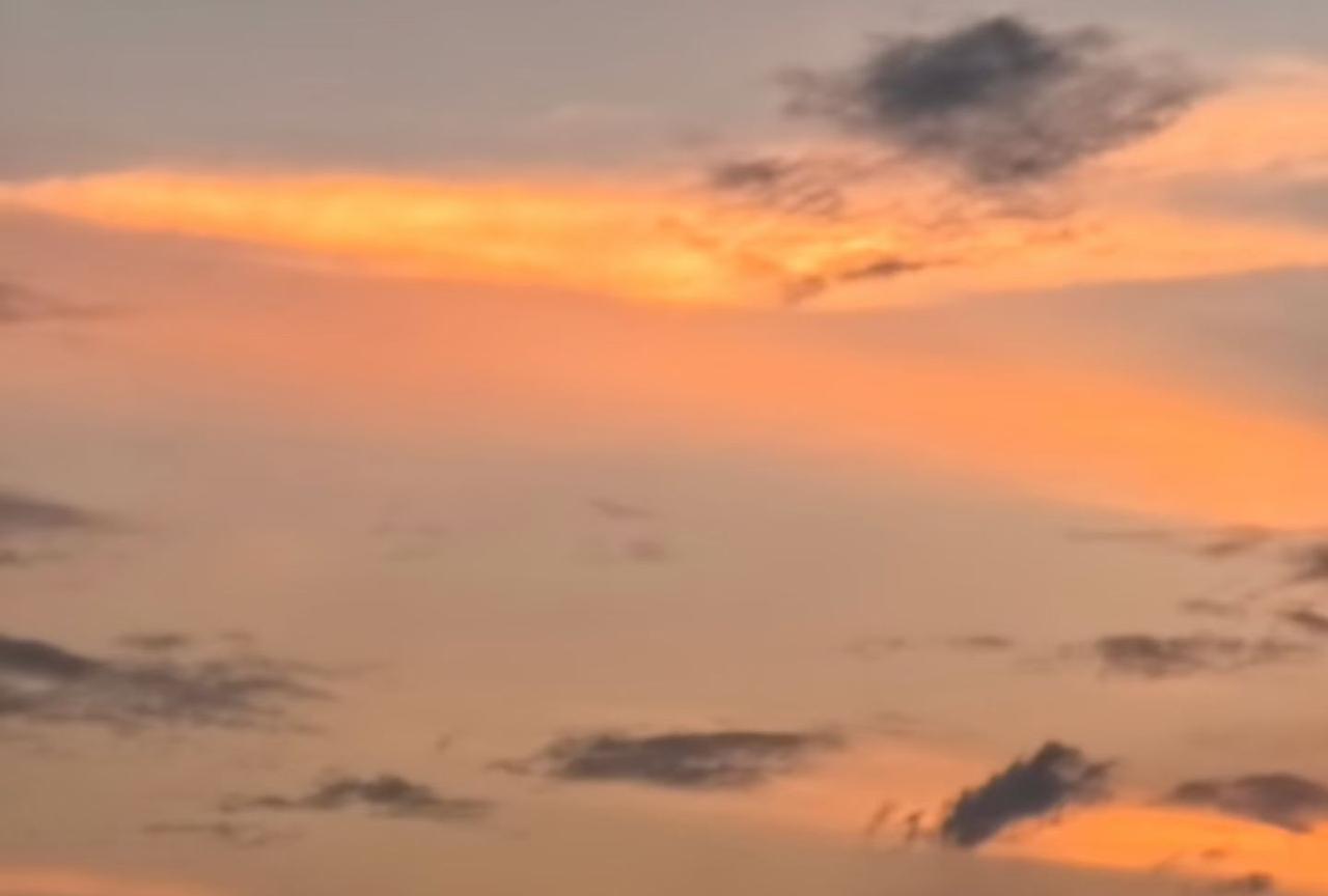 #今日所见所闻#傍晚的天空