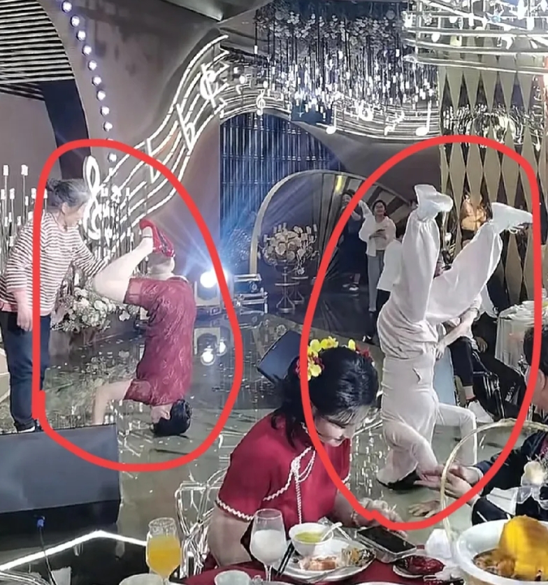 婚宴上，喜婆婆身着短旗袍，非要表演倒立劈腿，想在儿子婚礼上出出风头。旁边有个老太