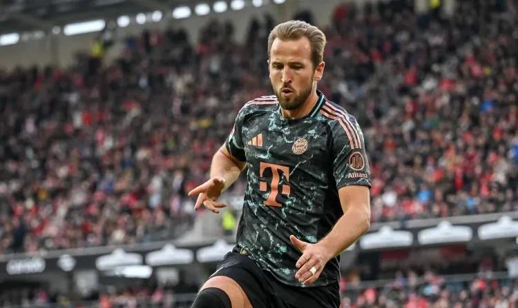 不看不知道，一看吓一跳！！
第1个赛季，凯恩打进4个球，热刺；
第2个赛季，凯恩