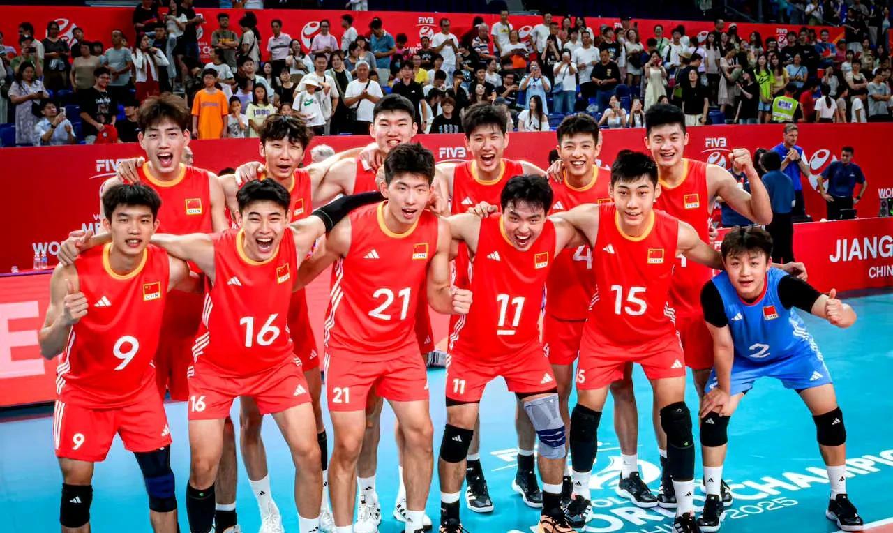 U21中国男排3-1力克土耳其，取得世锦赛开门红，山东小将李海狂砍26分，网红球