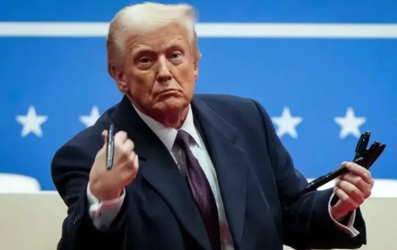 特朗普的十大不靠谱：
1.上任后24小时解决俄乌问题。
2.很快与乌克兰签关于稀