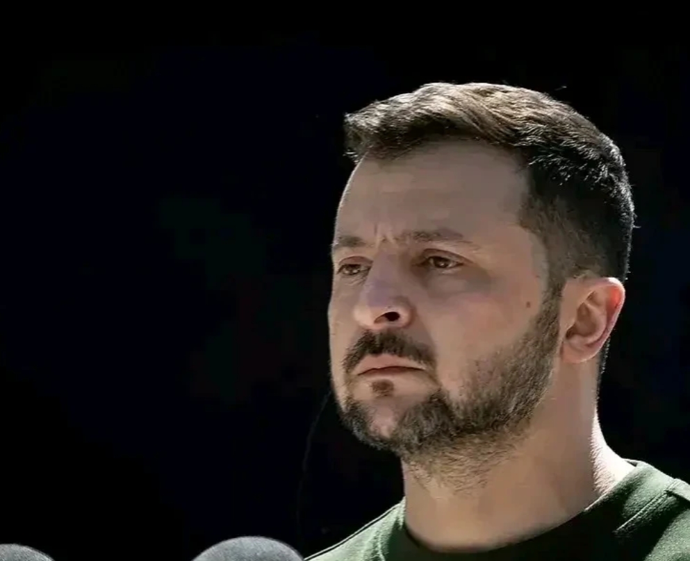 乌克兰强势回应俄罗斯了！
乌克兰总统泽连斯基表示，不管俄罗斯说什么，乌克兰对于俄