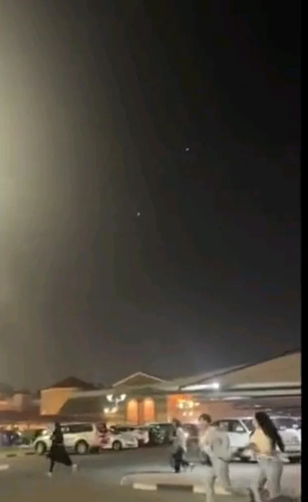 伊朗伊斯兰革命卫队在得到了伊朗议会授权后，
6月24日凌晨，伊朗对美军驻扎在卡塔