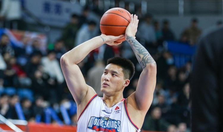 曾繁日和吉林签署一份2年C类合同，这里面看点还是很多
曾繁日的合同很好猜，之所以