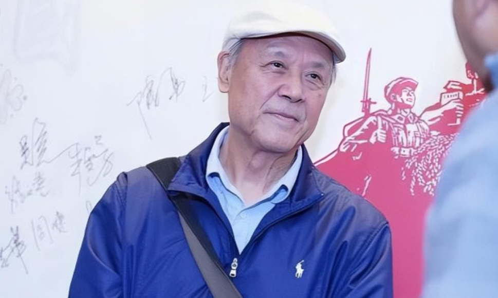 著名男演员达式常，终其一生只爱一人。他一生不买车不开车，80多岁高龄仍坚持工作。