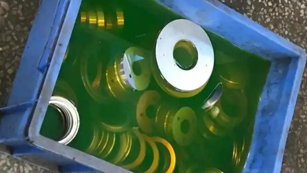 72小时盐雾背后：是谁在默默守护金属生命？