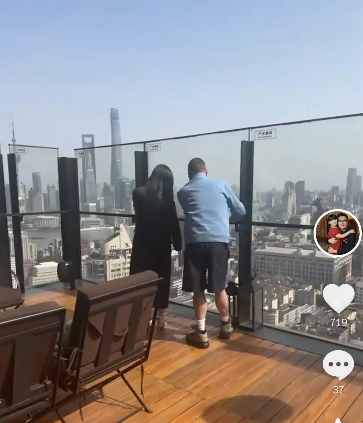 王岳伦，高调发文！
3月24日晚上，王岳伦这次又在社交平台高调发文晒女儿了，他发