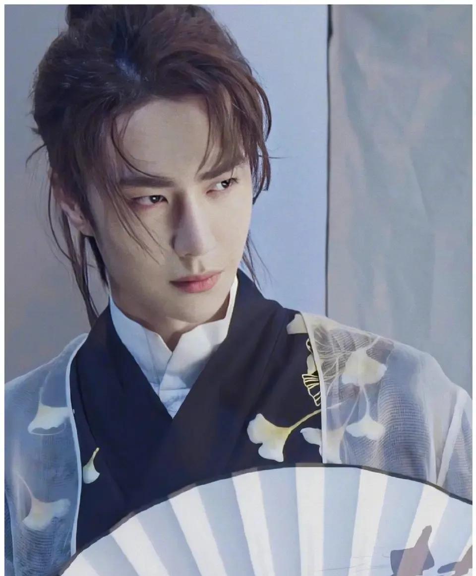 王一博#时代榜样王一博# #王一博生图直拍#  #王一博纪录片# #王一博攀登雪