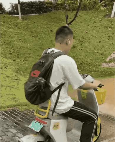 骑个电车能过得去吗。