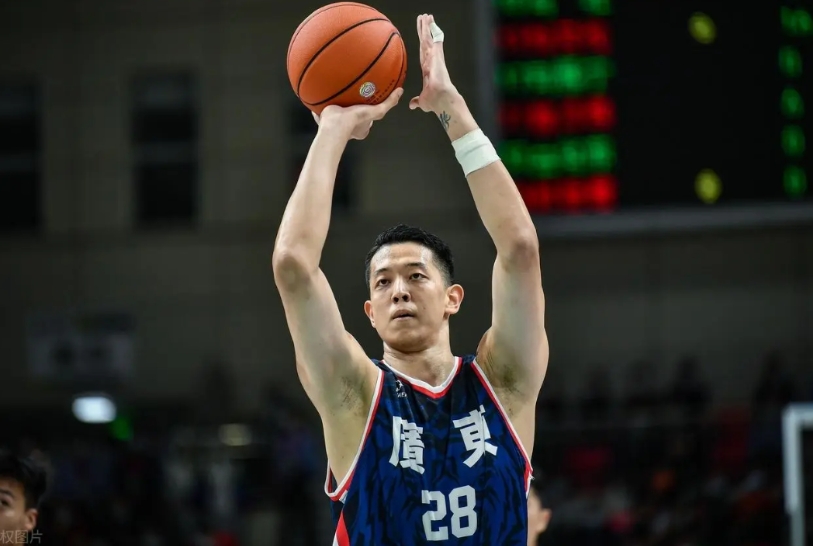 原来不是沈梓捷不厉害，而是在北控没人给他喂饼呀！

这次来到广东全运男篮，遇上步