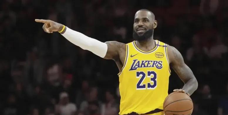 实至名归！近期，NBA名宿卡里姆-阿卜杜尔-贾巴尔参与了名为《Jennifer 